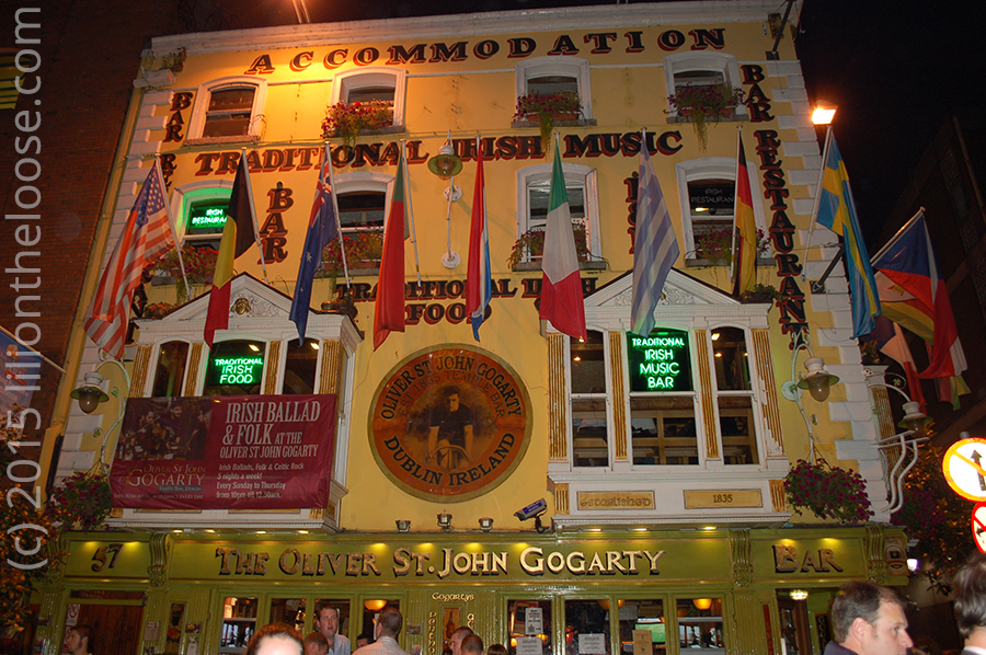 A bar that taught Irish drinking songs in Temple Bar district of Dublin