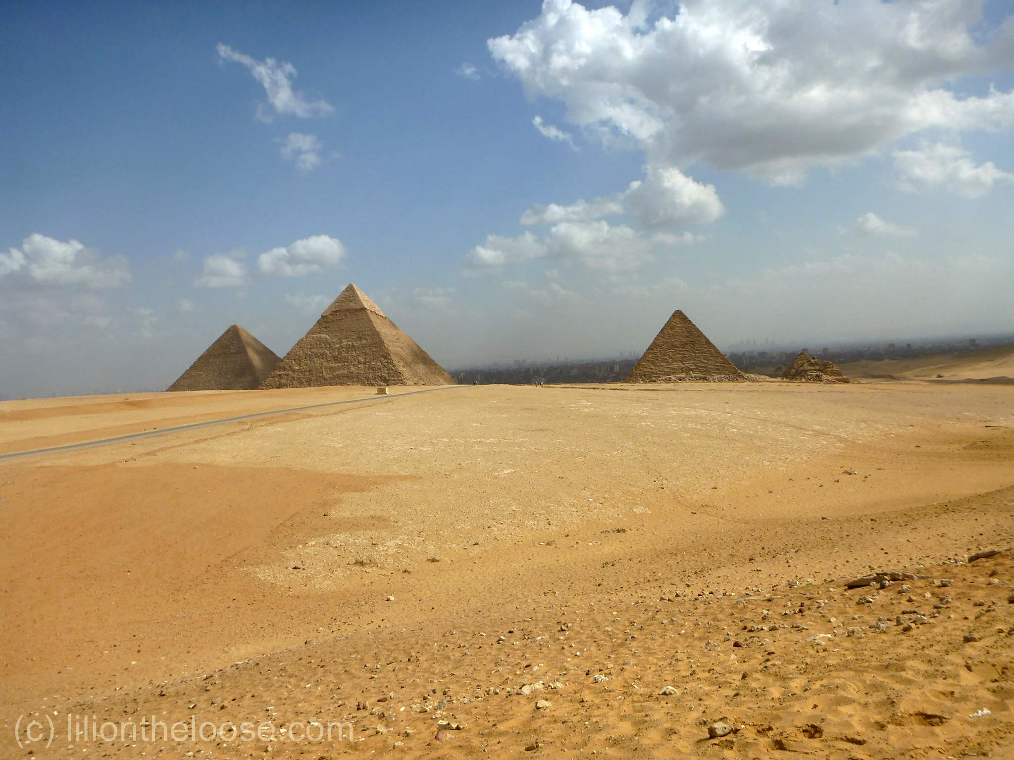 giza_pyramids32
