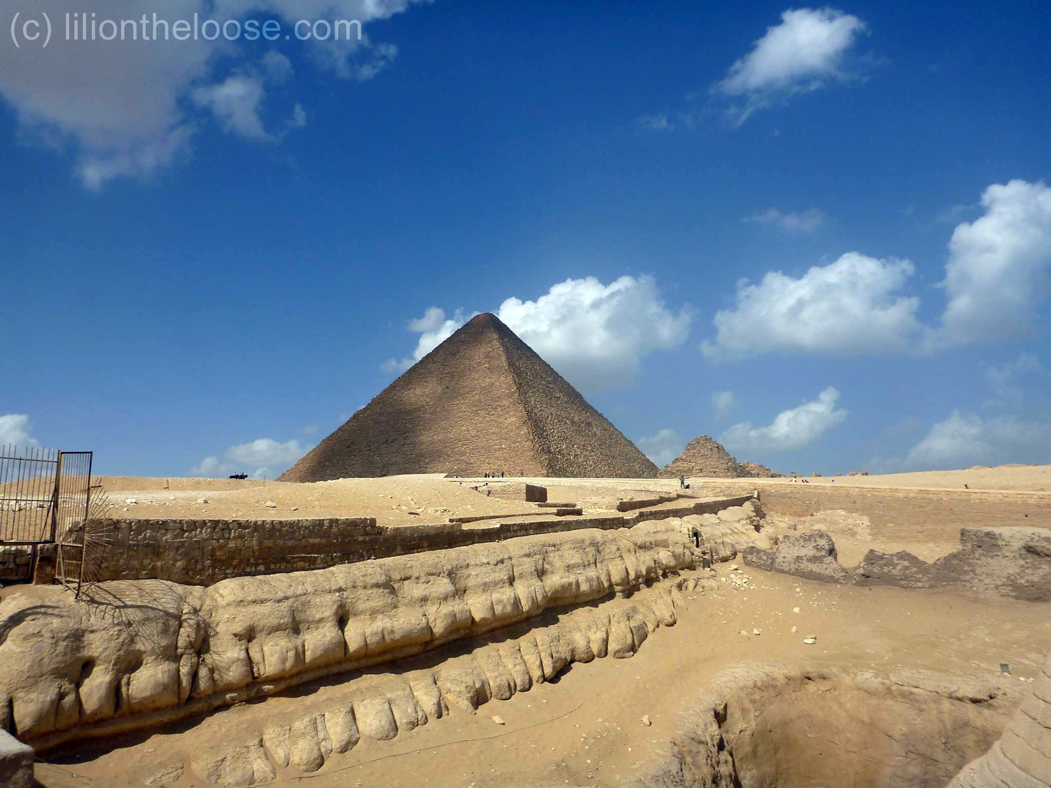 giza_pyramids52