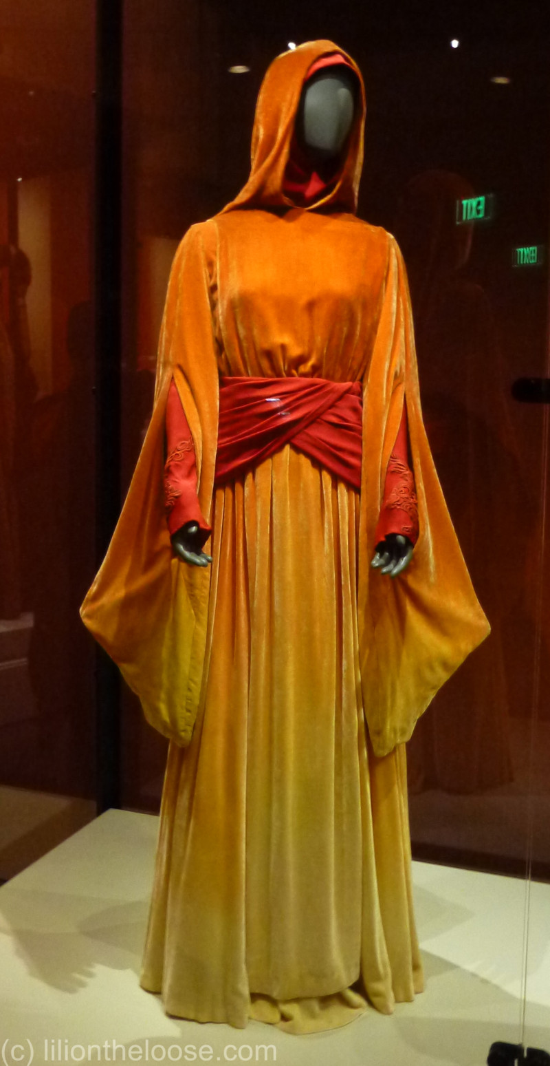 Museum Monday: Queen Amidala at the Denver Art Museum - Lili on the Loose